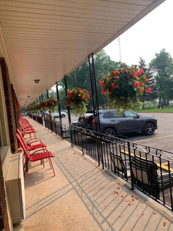 Motel Park Place & 2*