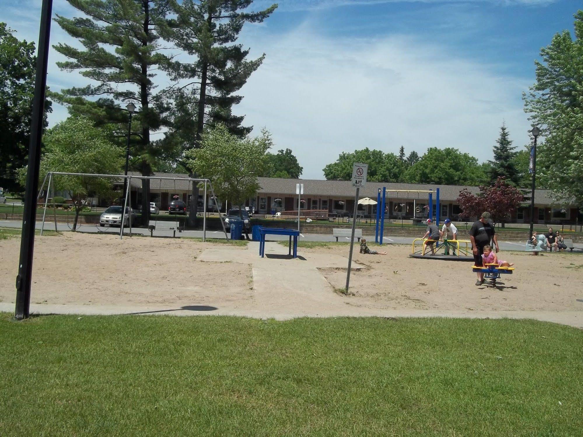 Motel Park Place &