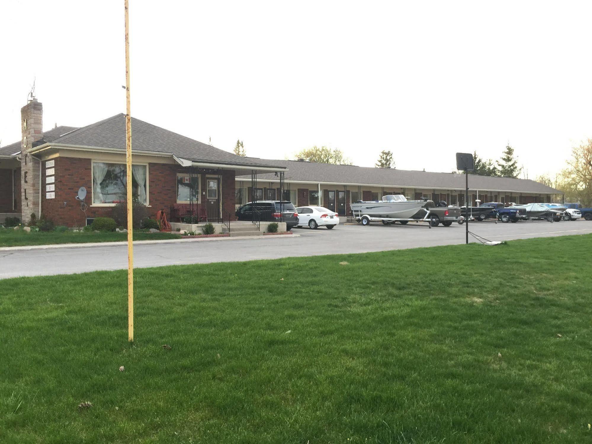 Park Place & Motel