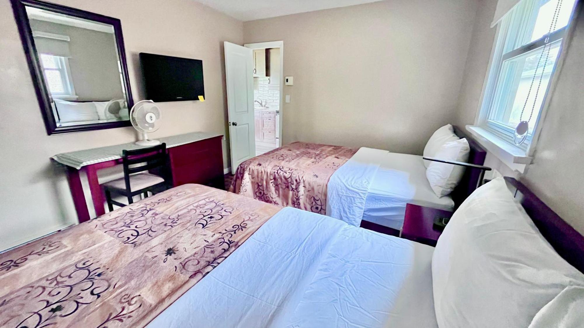 Motel Park Place &